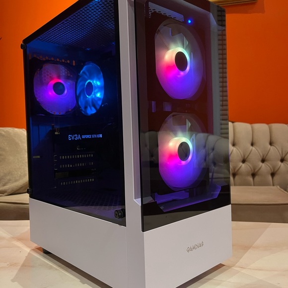 MoCEE Builds Other - Gaming PC! i7 3.4Ghz, 16Gb Ram, GTX 1070, Plays games at High settings!